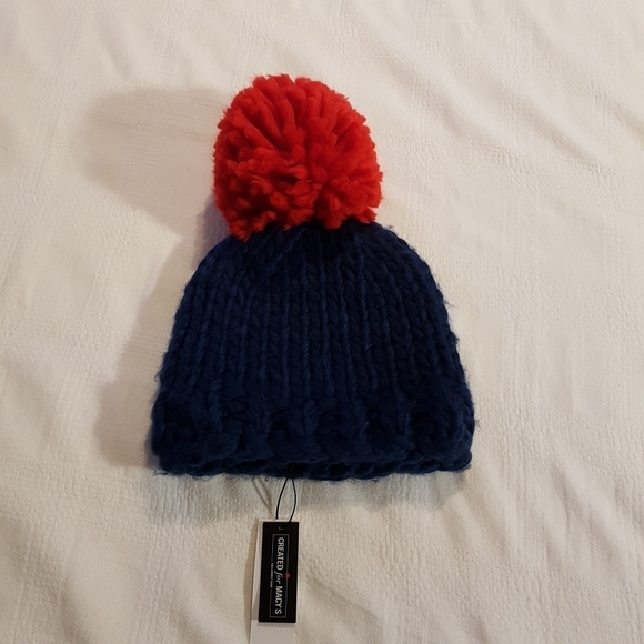 BCBGeneration women's hat big red Pom pom Macy's Exclusive - Picture 1 of 7